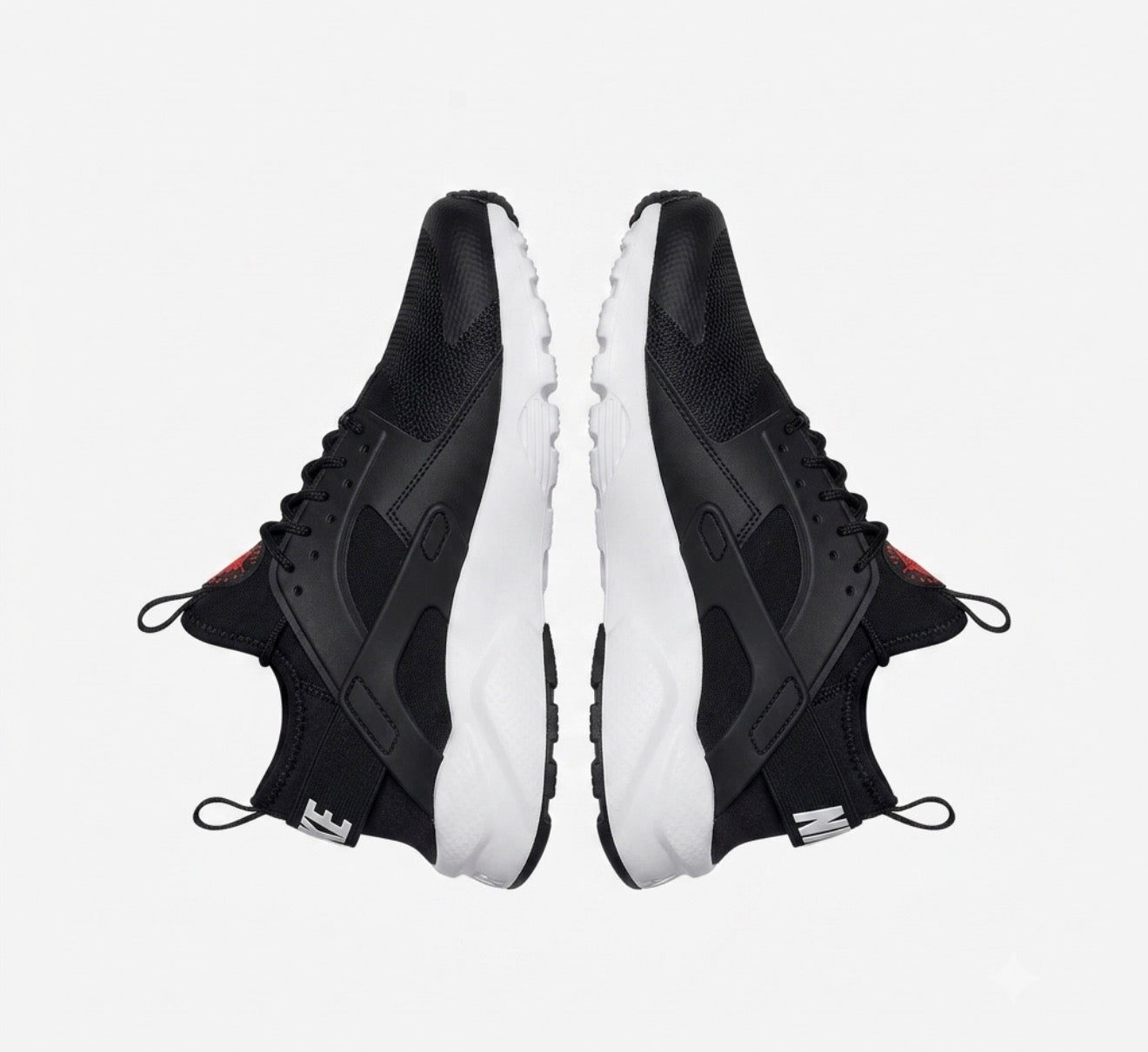 NIKE AIR HUARACHE RUN ULTRA - BLACK/WHITE