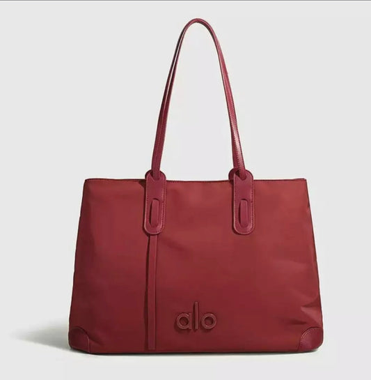 New Alo Yoga Women