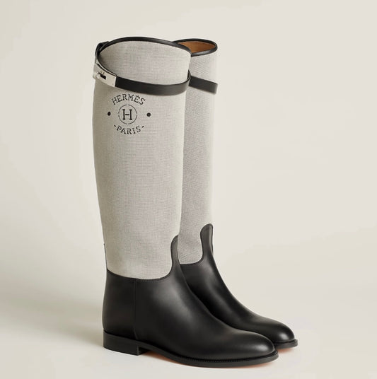 Jumping shorter boot