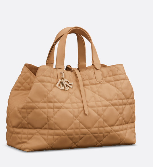 Large Dior Toujours Bag Medium Tan
Macrocannage Calfskin | DIOR