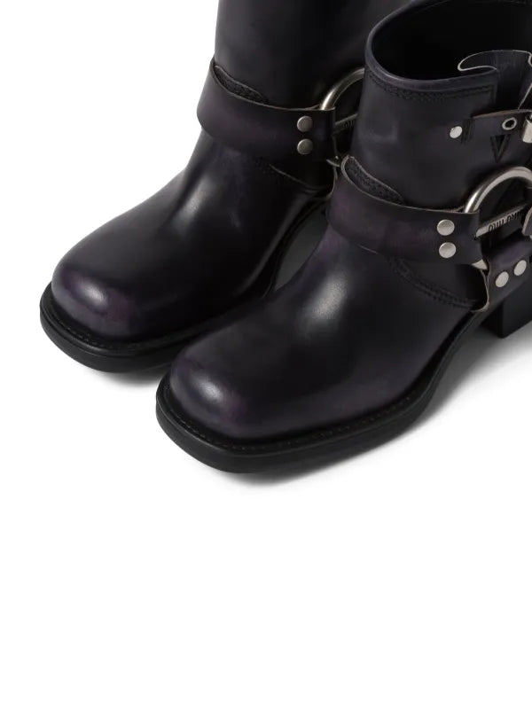 Miu Miu
Vintage-Look leather ankle boots