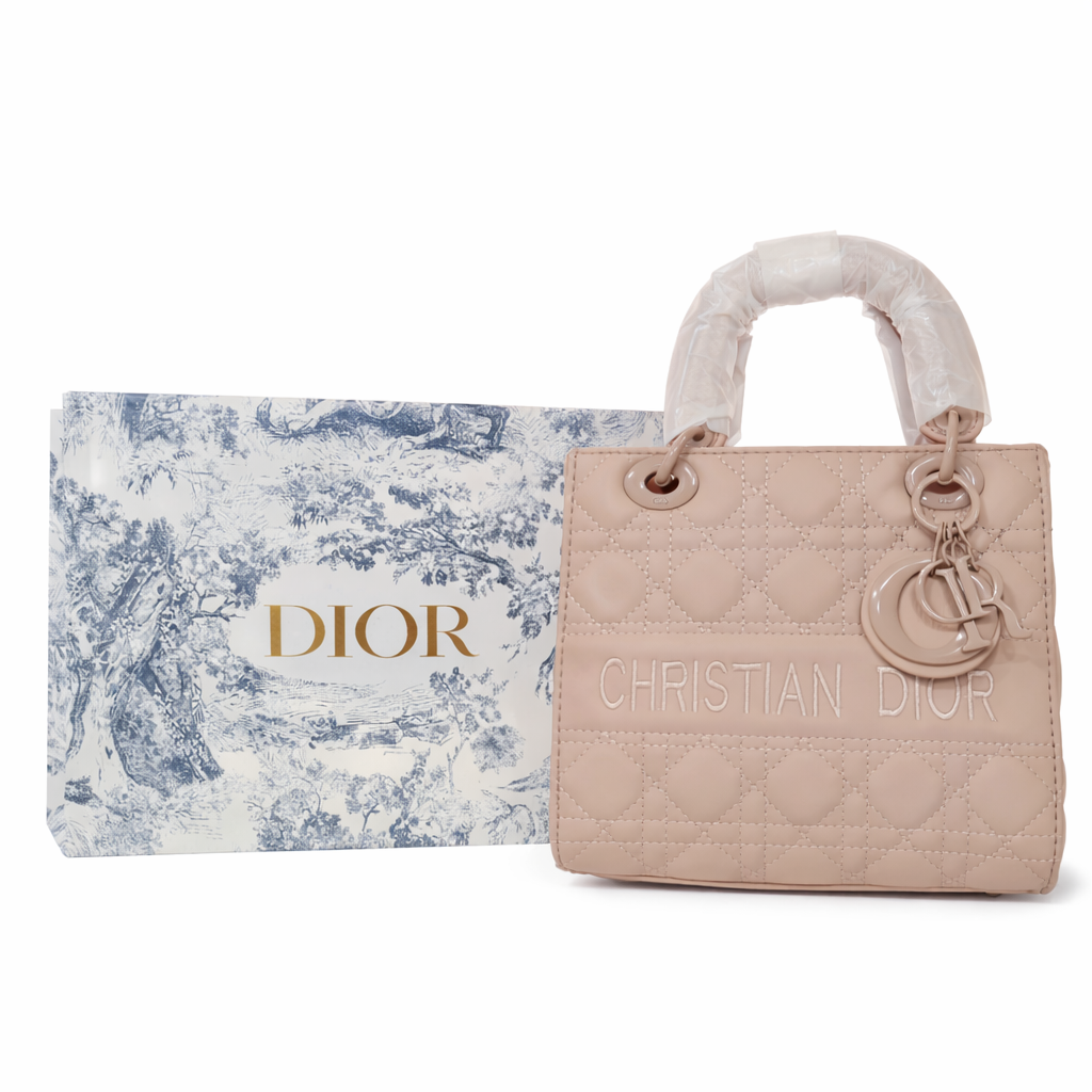 “Christian Dior Lady Bag – Timeless Beige Elegance”