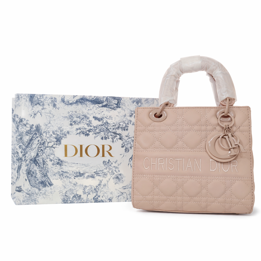 “Christian Dior Lady Bag – Timeless Beige Elegance”