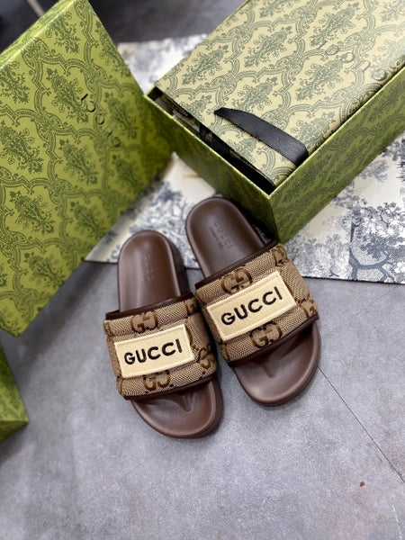 GUCCI SLIDES