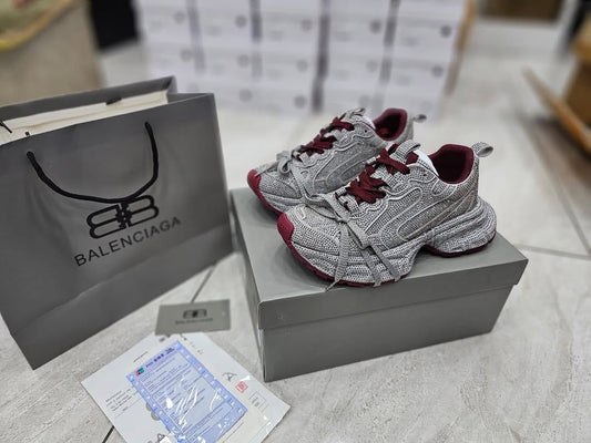 BALENCIAGA