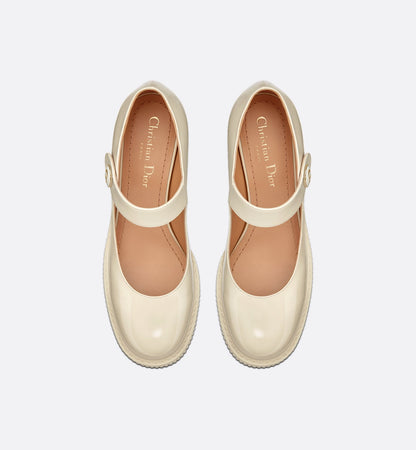 D-Doll Pump
White Shiny Calfskin